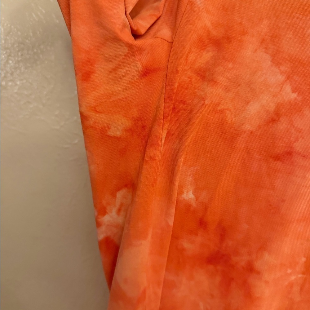lululemon athletica Men's Orange Tie-Dye Tee - Picture 9 of 10